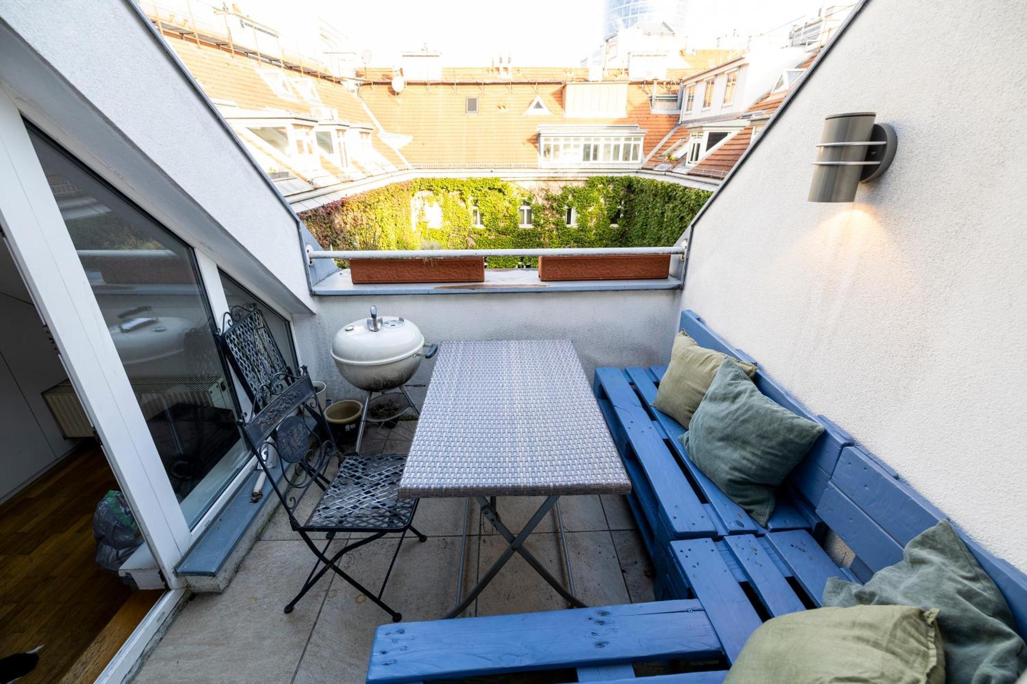 Luxurious Maisonette Apartment At The Heart Of Vienne Extérieur photo